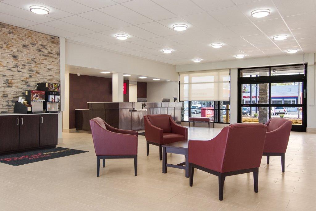 Red Roof Plus+ & Suites אירי מראה חיצוני תמונה